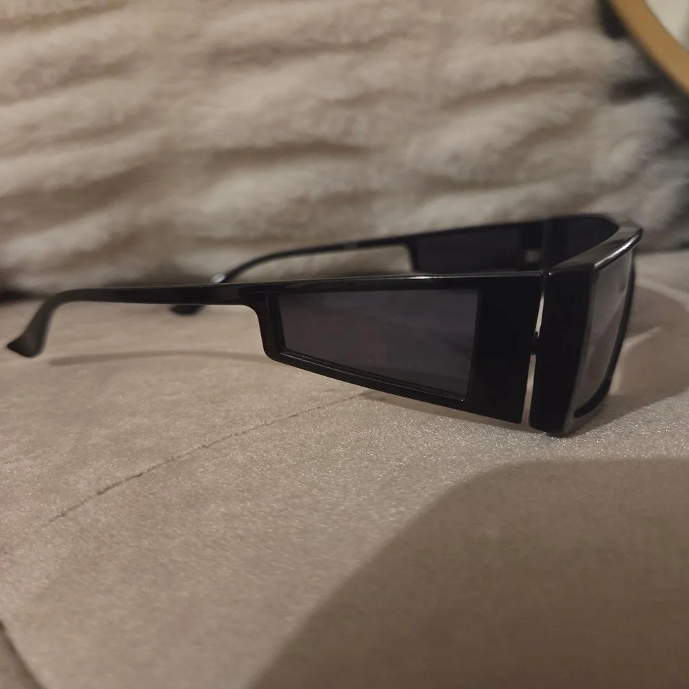 Women's Unbranded Black Shield Sunglasses One Size